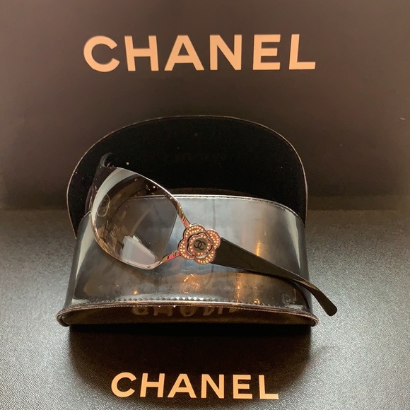 Chanel black wrap rimless sunglasses - Picture 3 of 10